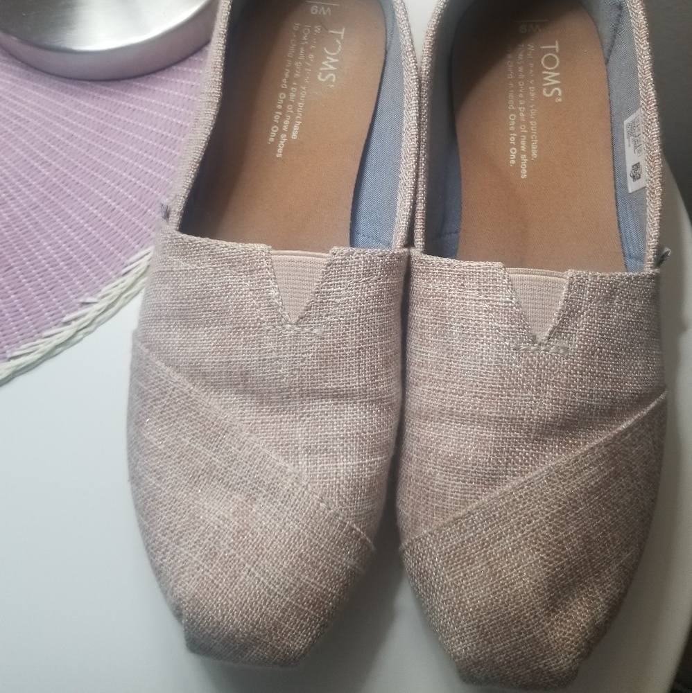 Tom's - size 9W